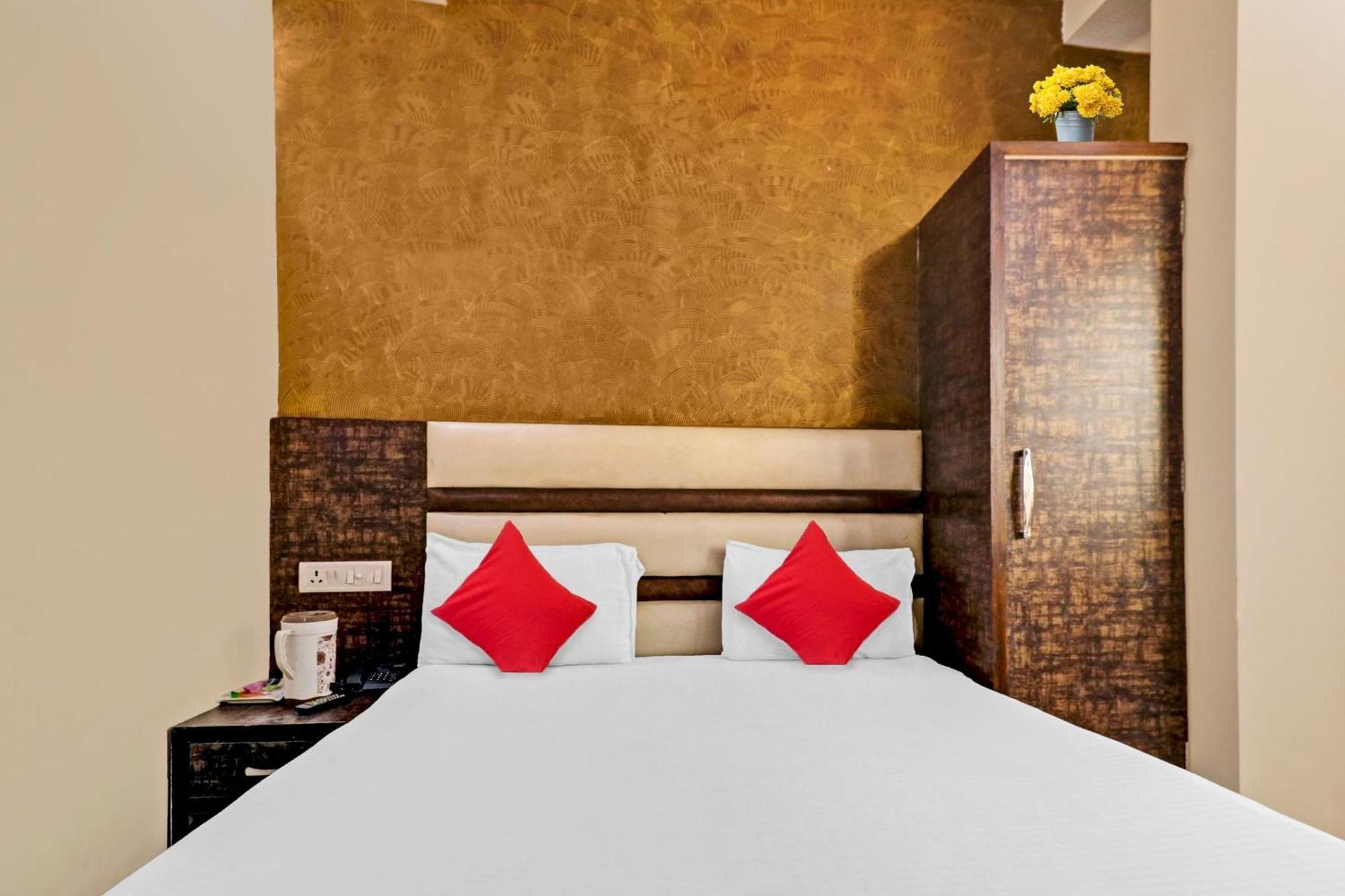 Hotel Stay House New Delhi Buitenkant foto