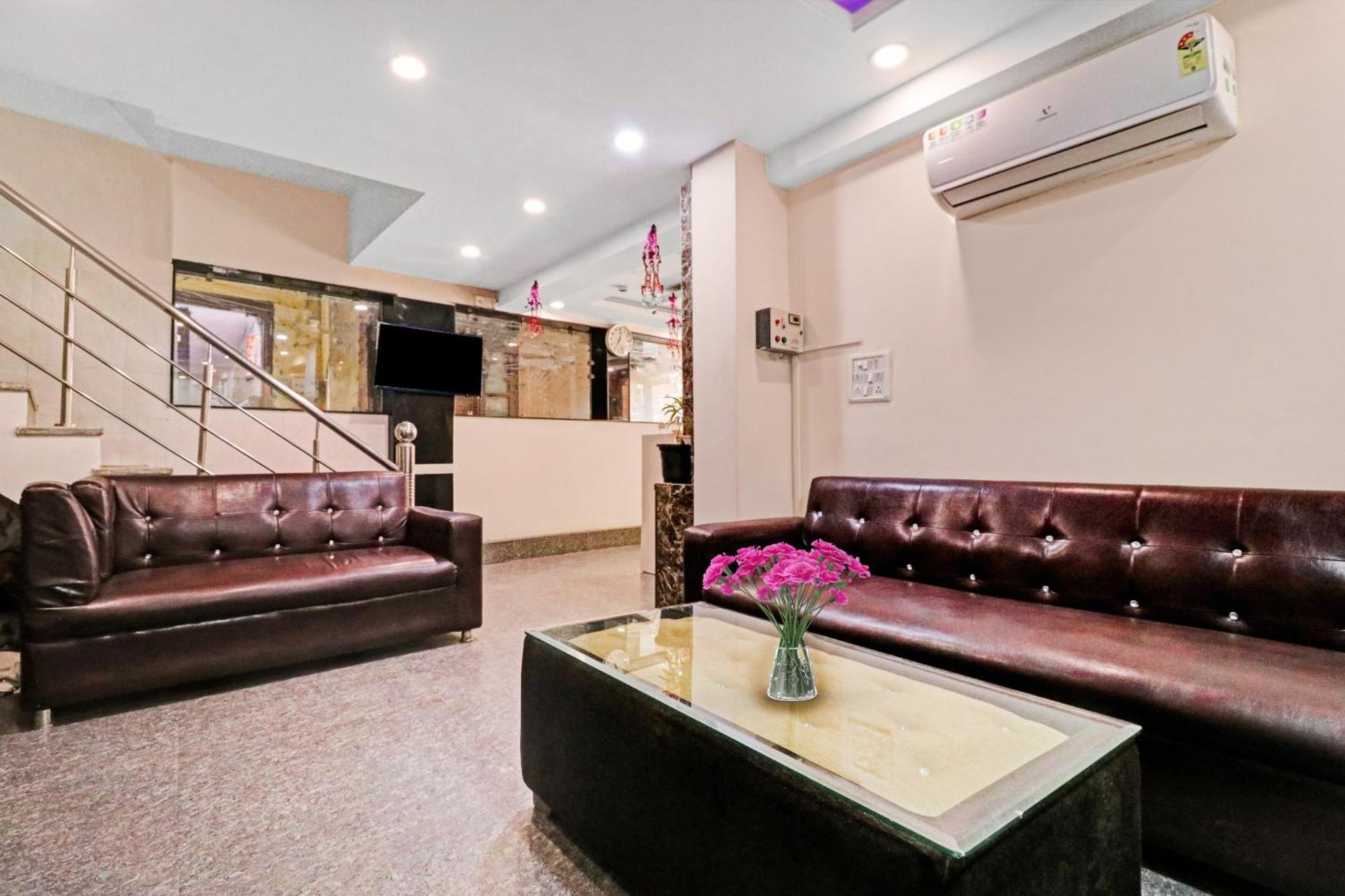 Hotel Stay House New Delhi Buitenkant foto