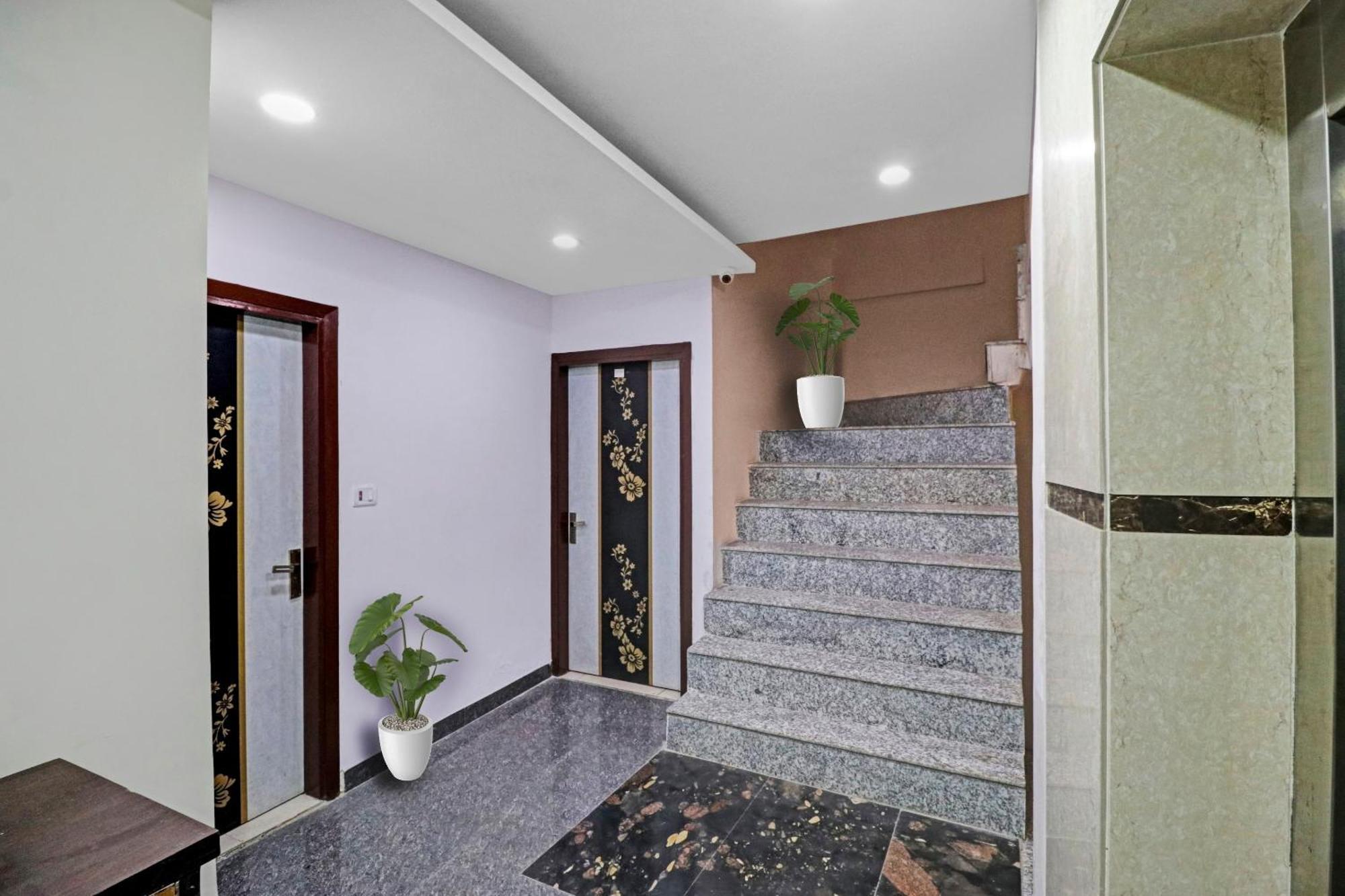 Hotel Stay House New Delhi Buitenkant foto